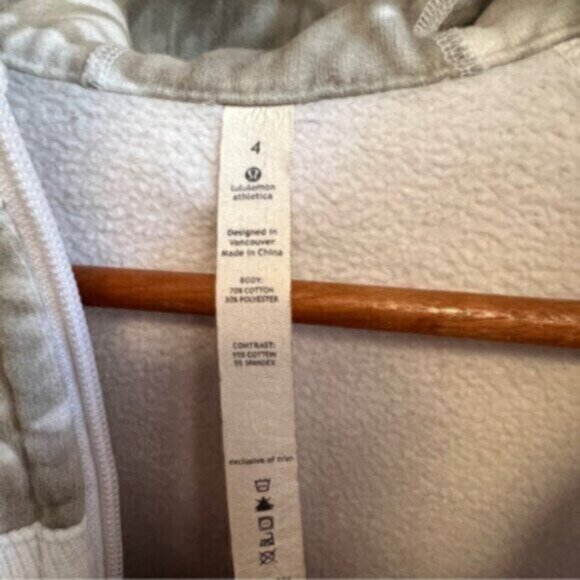 Lululemon  * Scuba Hoodie Jacket  Unicorn Tears Size 4 Jacket  thick  soft Rare - Picture 10 of 10